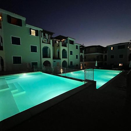 Appartamento Con Piscina Valledoria  Exterior foto